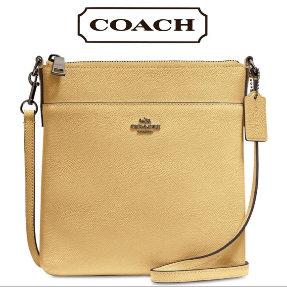 Coach Handbags - 💐HP💐COACH Courrier Crossbody